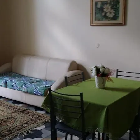 Sally'S Apartaments Apartament *